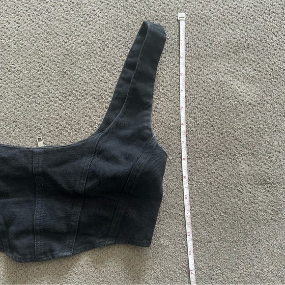 h:ours Black Denim Crop Top Revolve XS - Picture 3 of 6